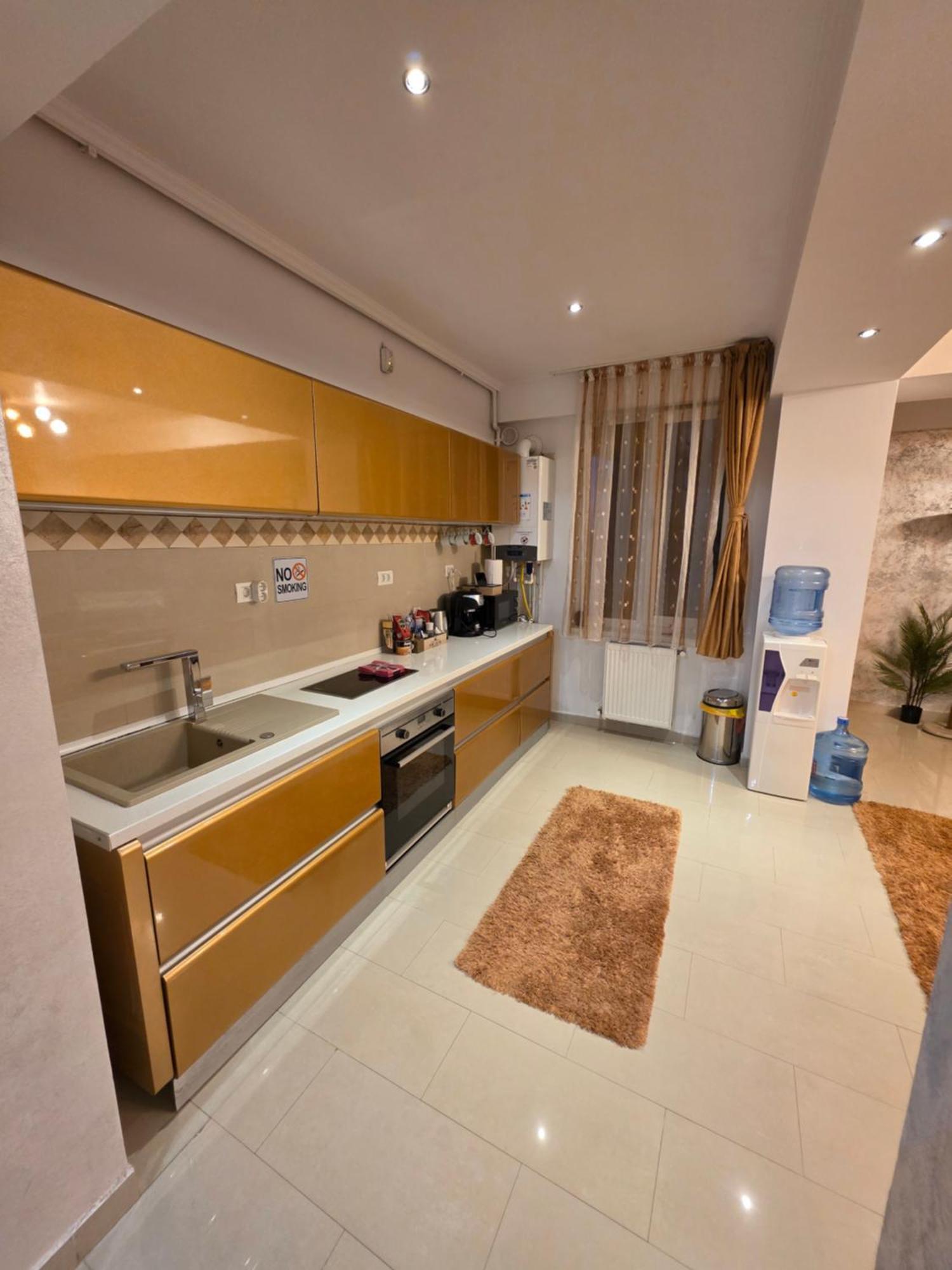 Melly'S Apartment Summerland Mamaia Exterior foto